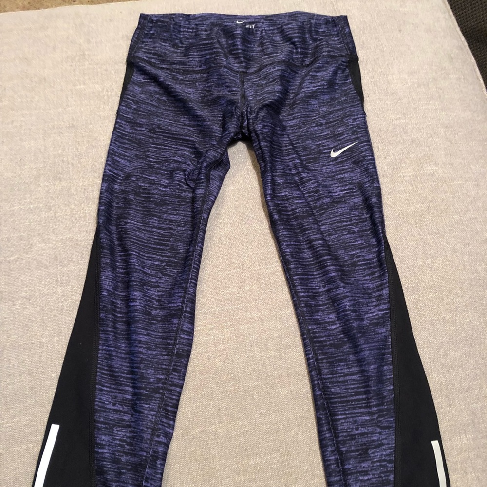 Nike crop leggings
